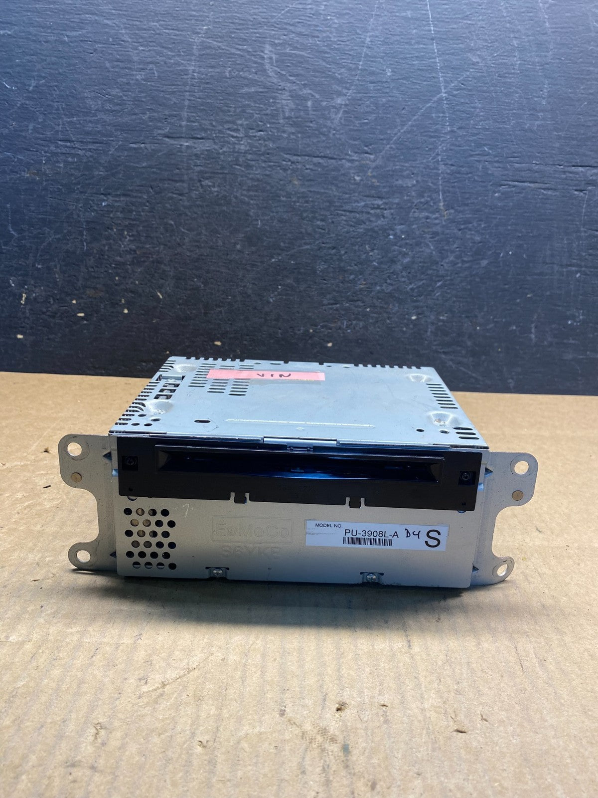 2013 to 2014 Ford Edge AM/FM Radio Reciever ac4930 DG0