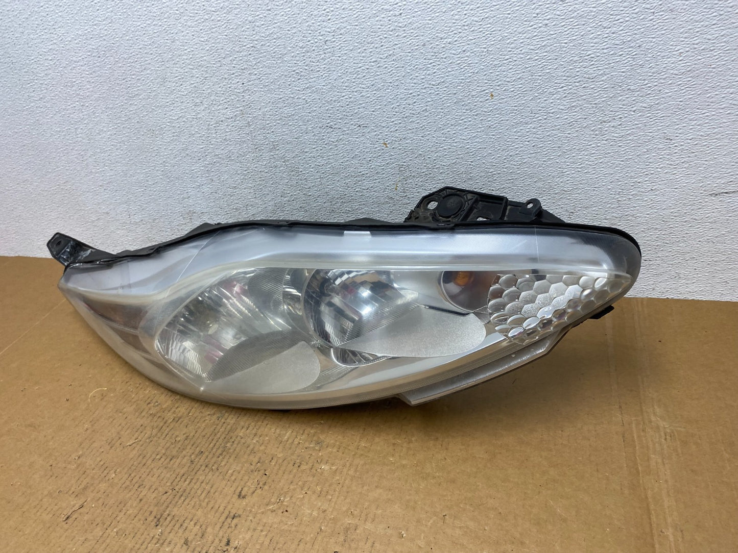2011 2012 2013 Ford Fiesta Right Passenger RH Halogen Headlight AD9330 DW1
