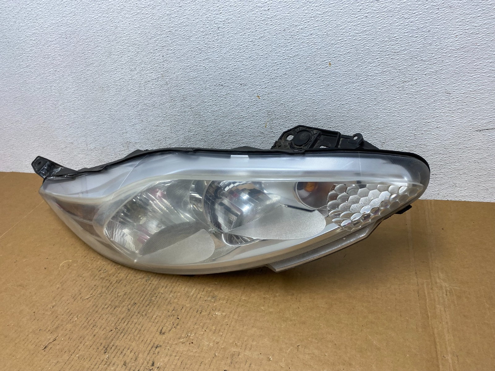 2011 2012 2013 Ford Fiesta Right Passenger RH Halogen Headlight AD9330 DW1