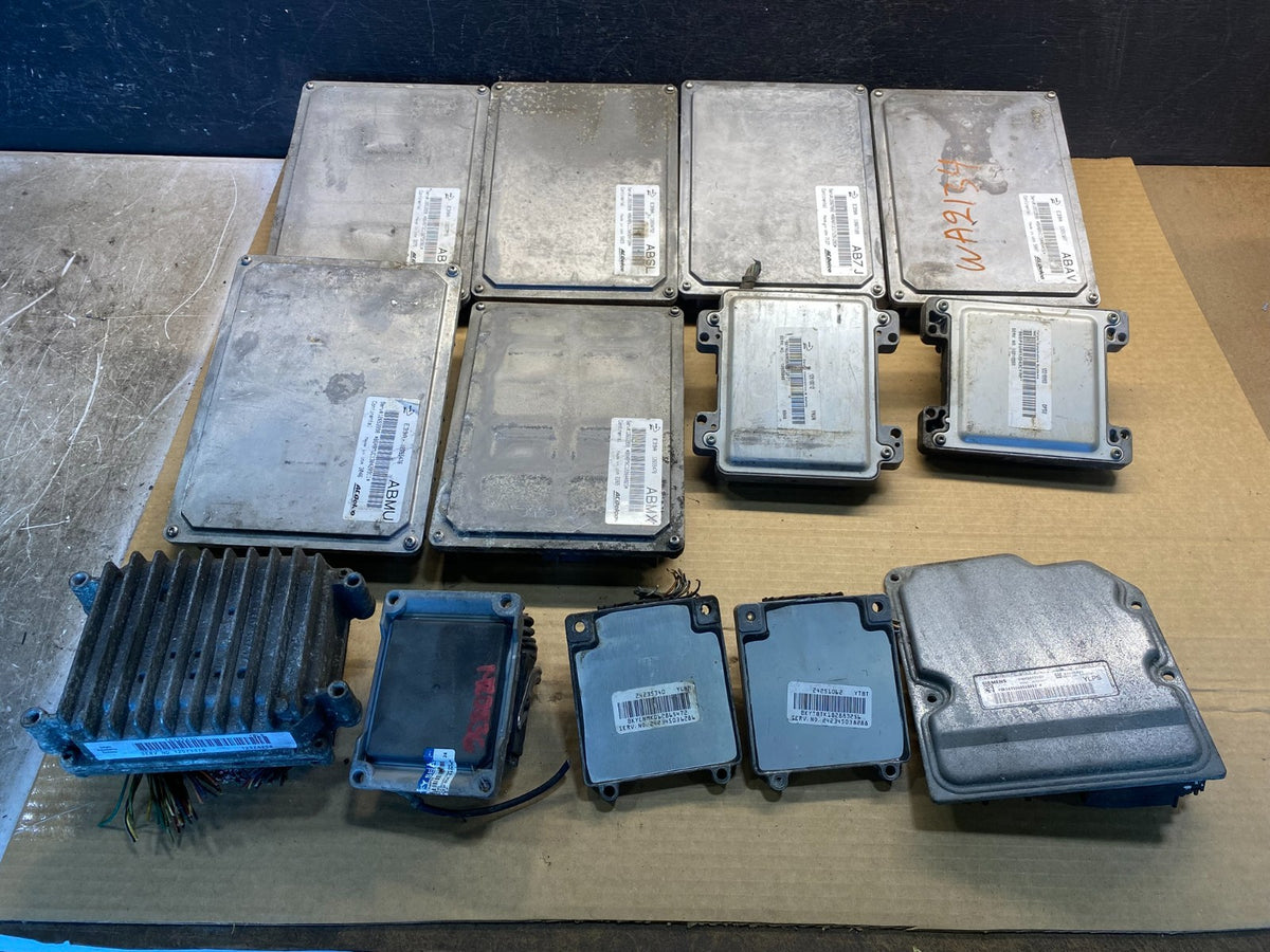 Mix of 10 Chevrolet ECM Engine Computer Module AF40810