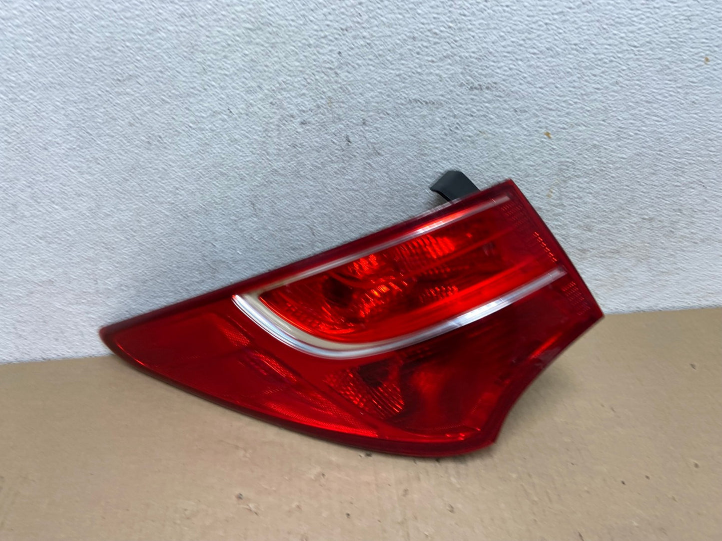 2013-2016 Hyundai Santa Fe Left Driver LH Side Tail Light AE9516 LK0