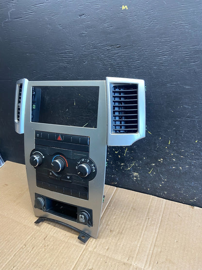 2008 2009 2010 Jeep Commander Grand Cherokee A/C Climate Control Bezel aa8081 DG2