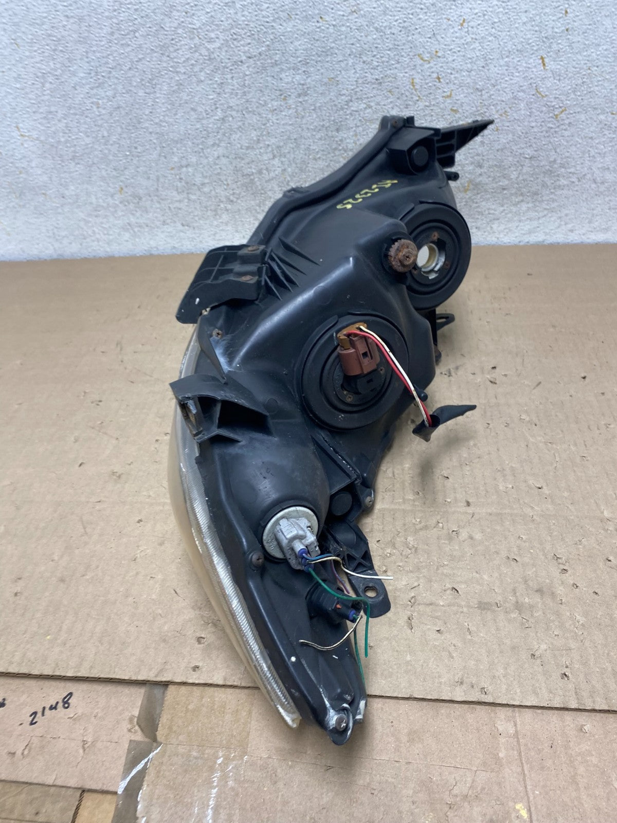2011 to 2013 Toyota Corolla Right Passenger Side Headlight AI2325 DW7