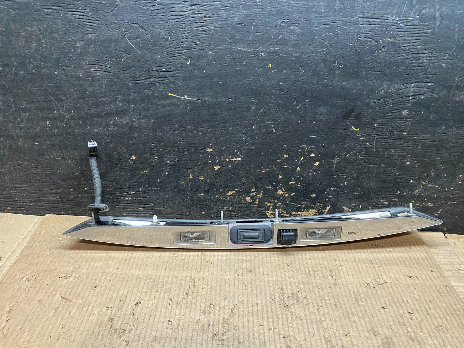 2010-2015 Chevrvolet Equinox Rear Liftgate Garnish Chrome Trim W/Camera W6197 DG6