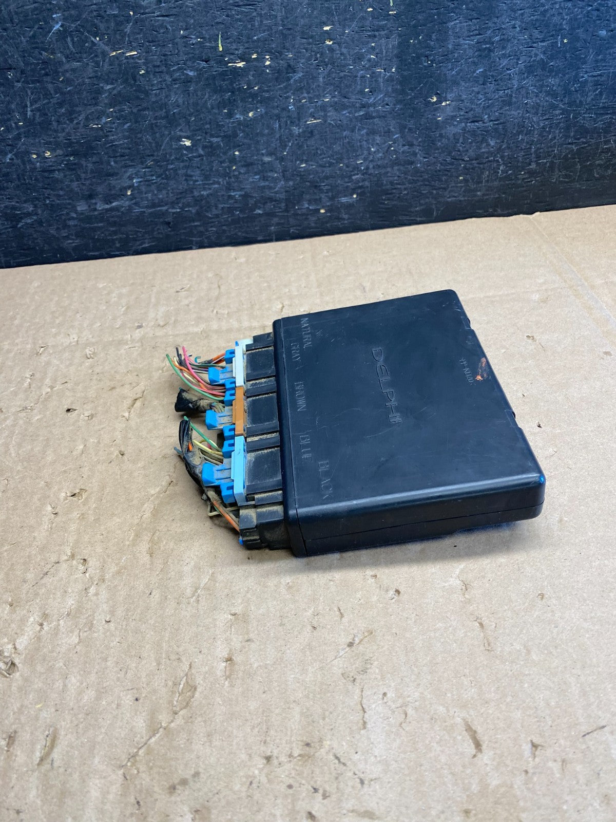 2003 - 2006 Chevrolet Avalanche Silverado Body Control BCM Module AJ1316 DW1