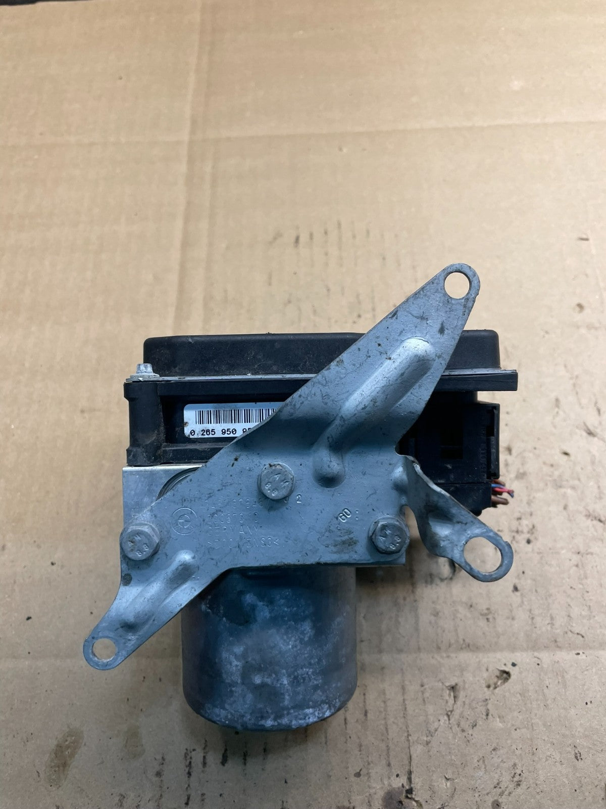 2007 to 2013 BMW 328i  ABS Anti-Lock Brake Pump 3451 6784868-01 OEM w6643 DG1