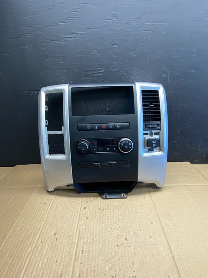 2009 to 2012 Dodge Ram 1500 Center Dash Radio Screen Climate Panel ac9404 DG0