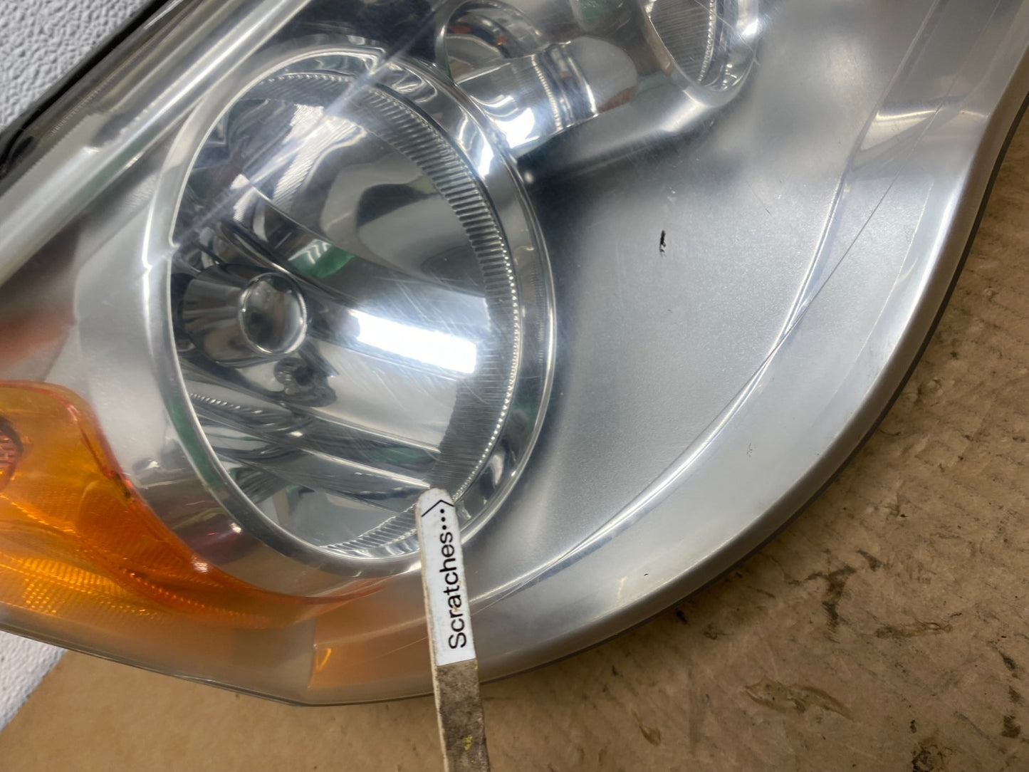 2011 to 2016 Chrysler Town and Country Right Passenger Headlight AC7643 DW3