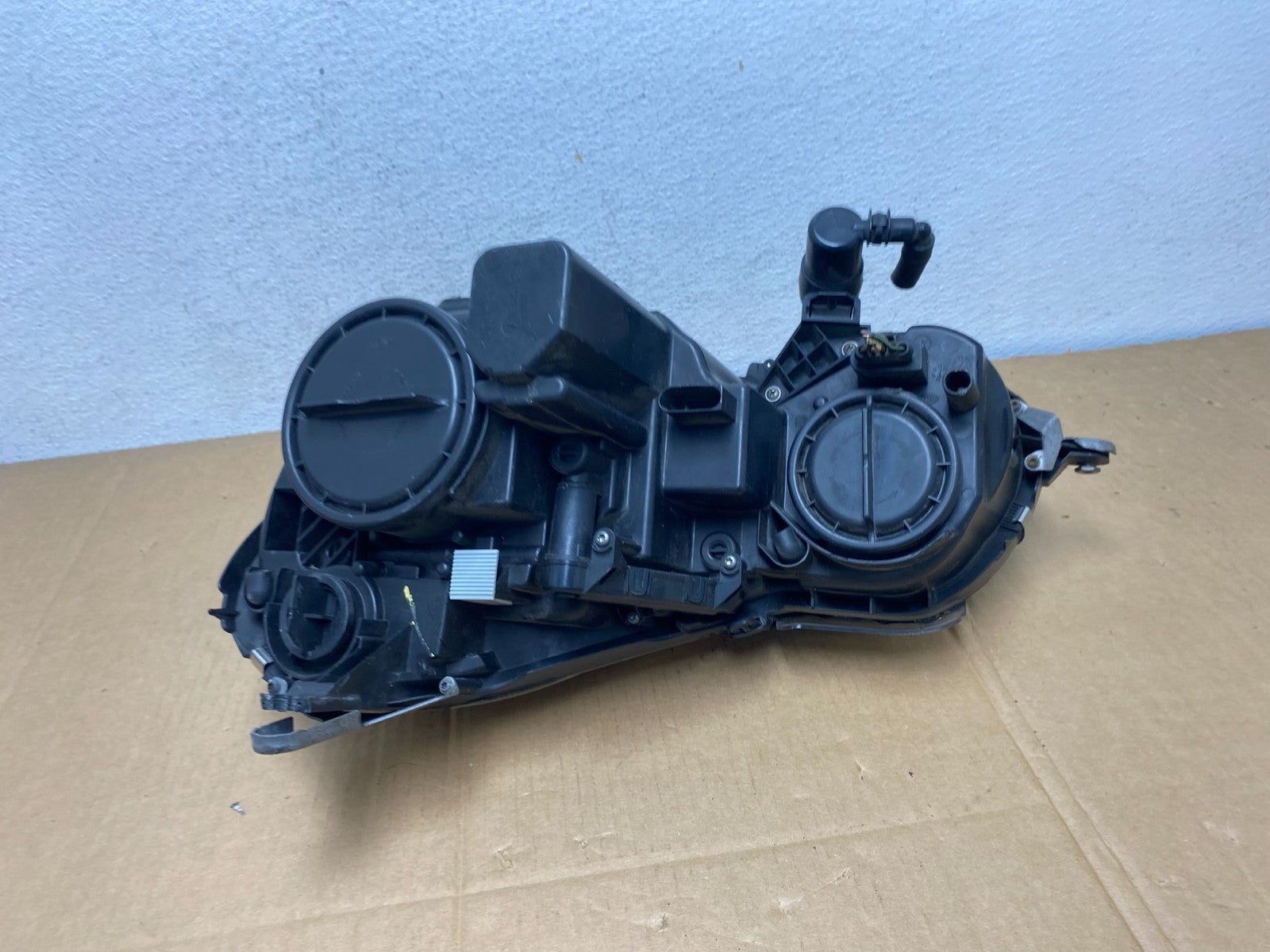 2007 2008 2009 Mercedes E Class Right Passenger RH Halogen Headlight AD0731 DW6