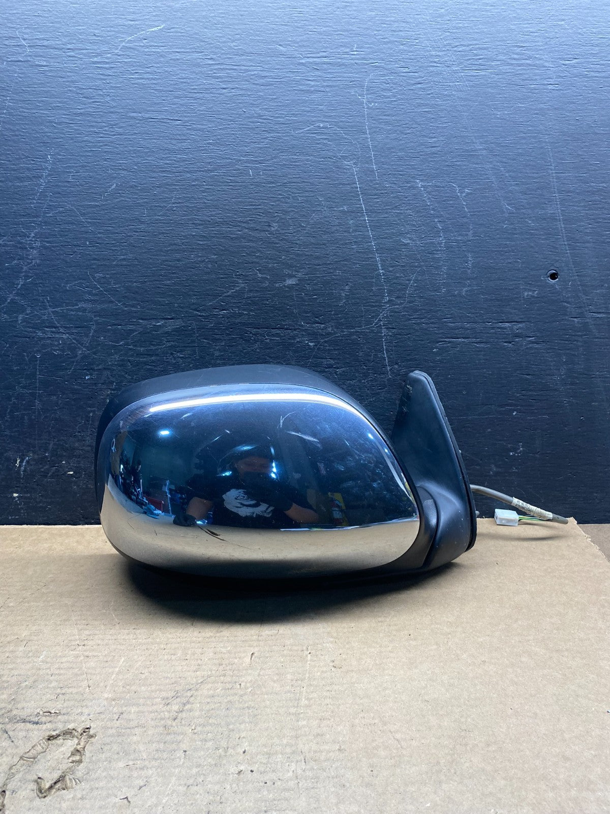 2001 to 2006 Toyota Sequoia Right Passenger RH View Door Mirror AD9932 DW0