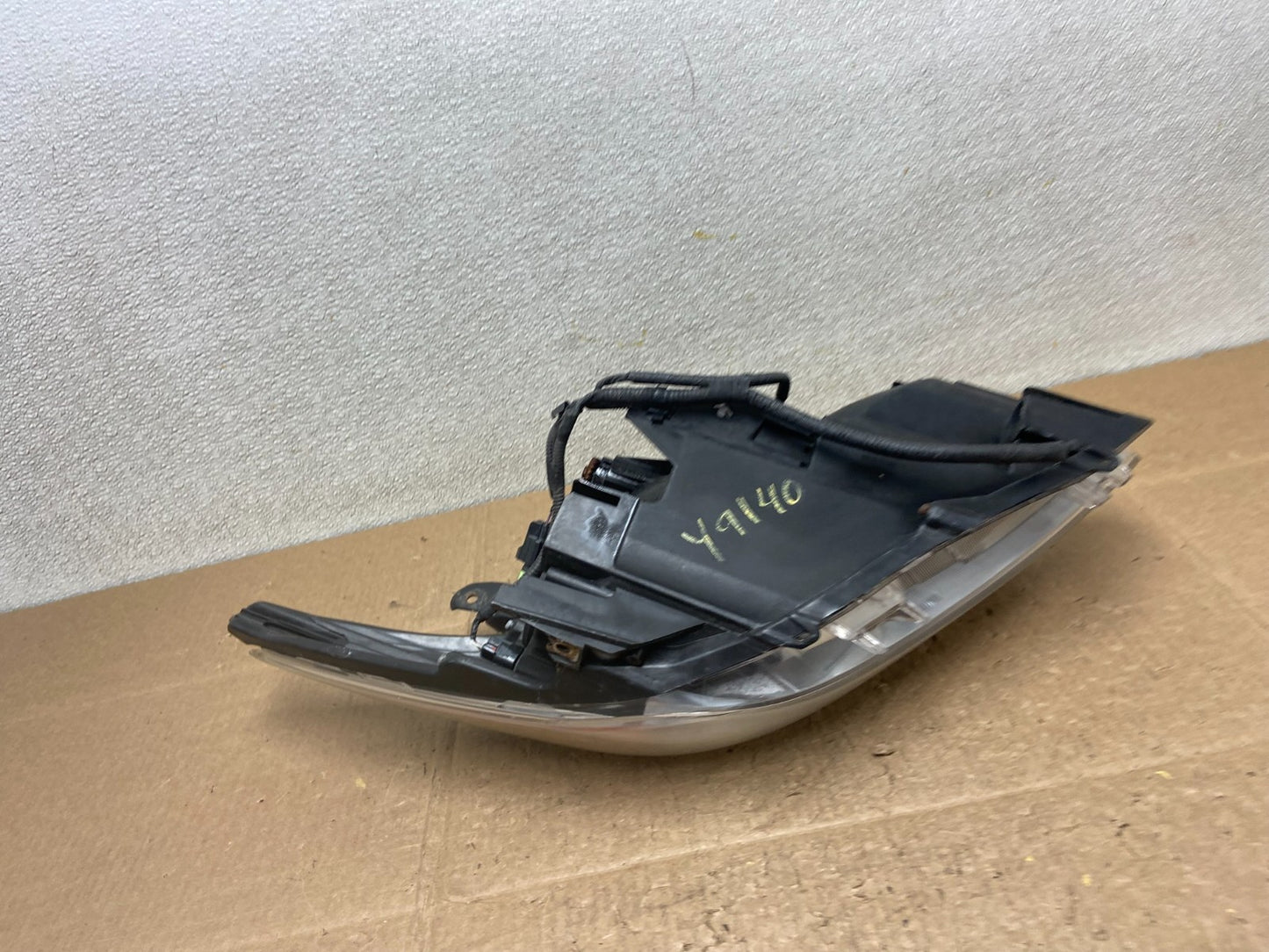 2010 - 2011 Toyota Prius Left Driver LH Blue Halogen Headlight Oem Y9140 DW8