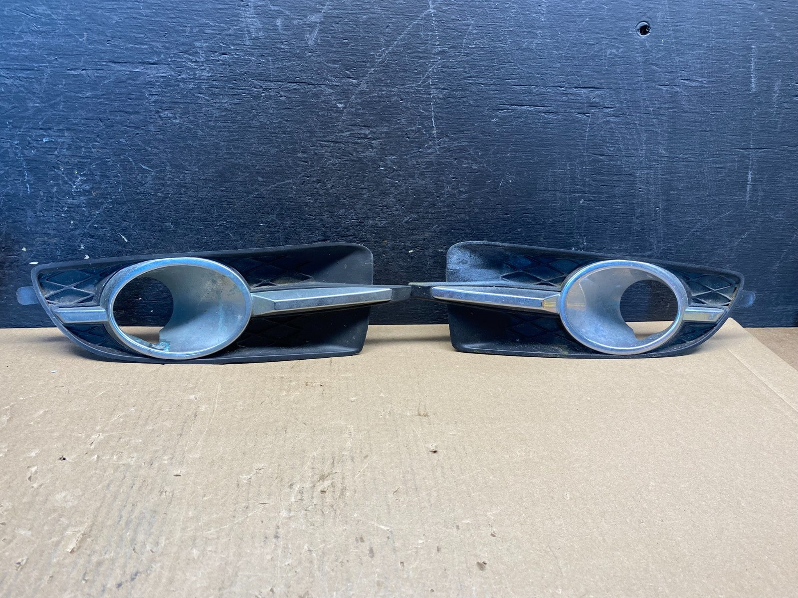 2010 to 2013 Buick Lacrosse Left+Right Side Fog Light Bezel AG19130