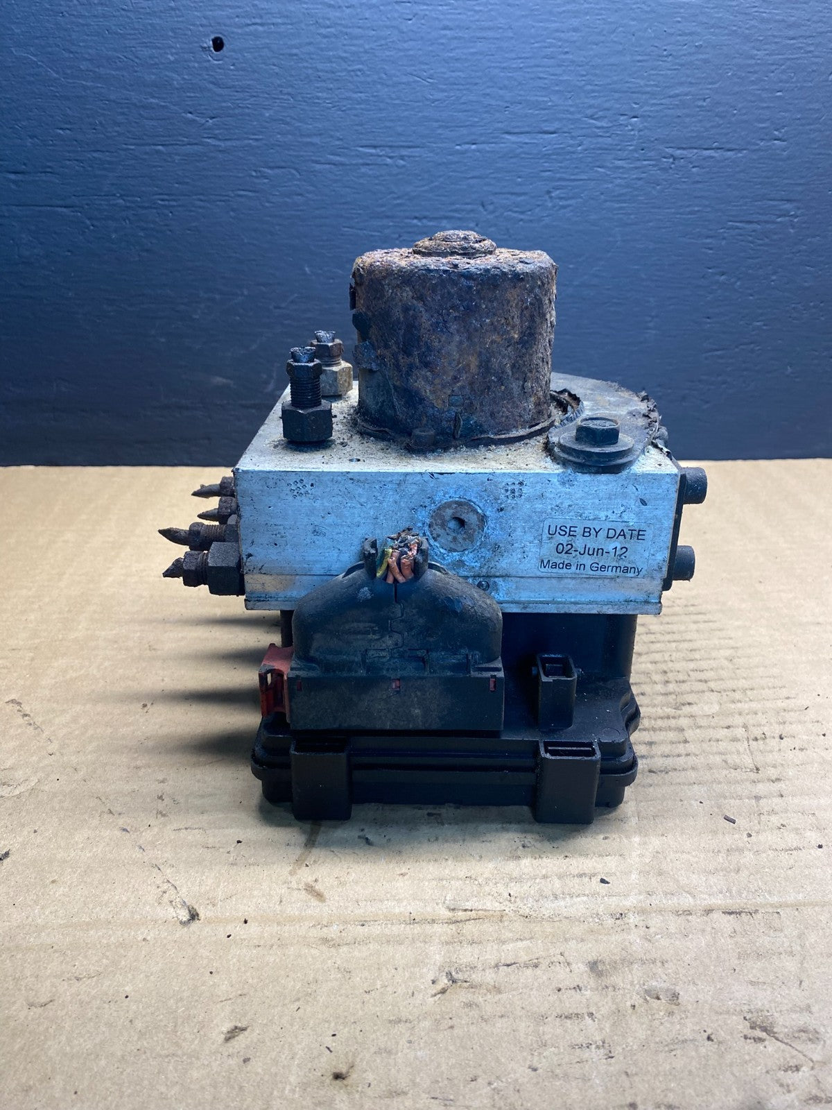 Wabco ABS Pump Hydraulic W/ Module P/N 4460470002 AB71343
