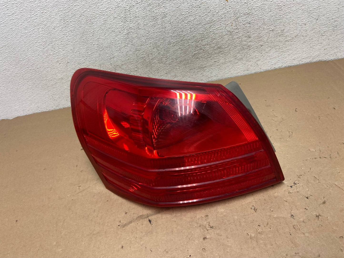 2008 to 2015 Nissan Rogue Left Driver Lh Side Tail Light AG4224 LK0