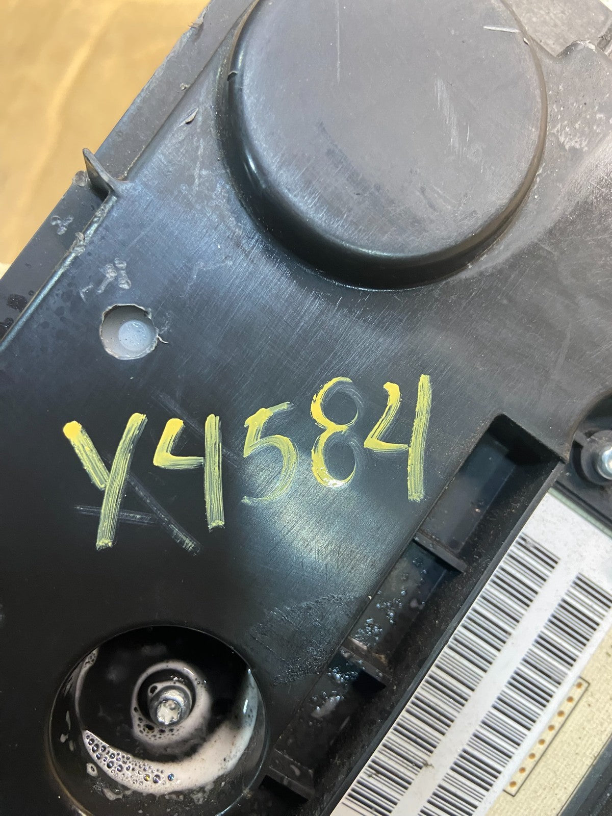 2006 Chevrolet Colorado Instrument Cluster Speedometer OEM Y4584 DG8
