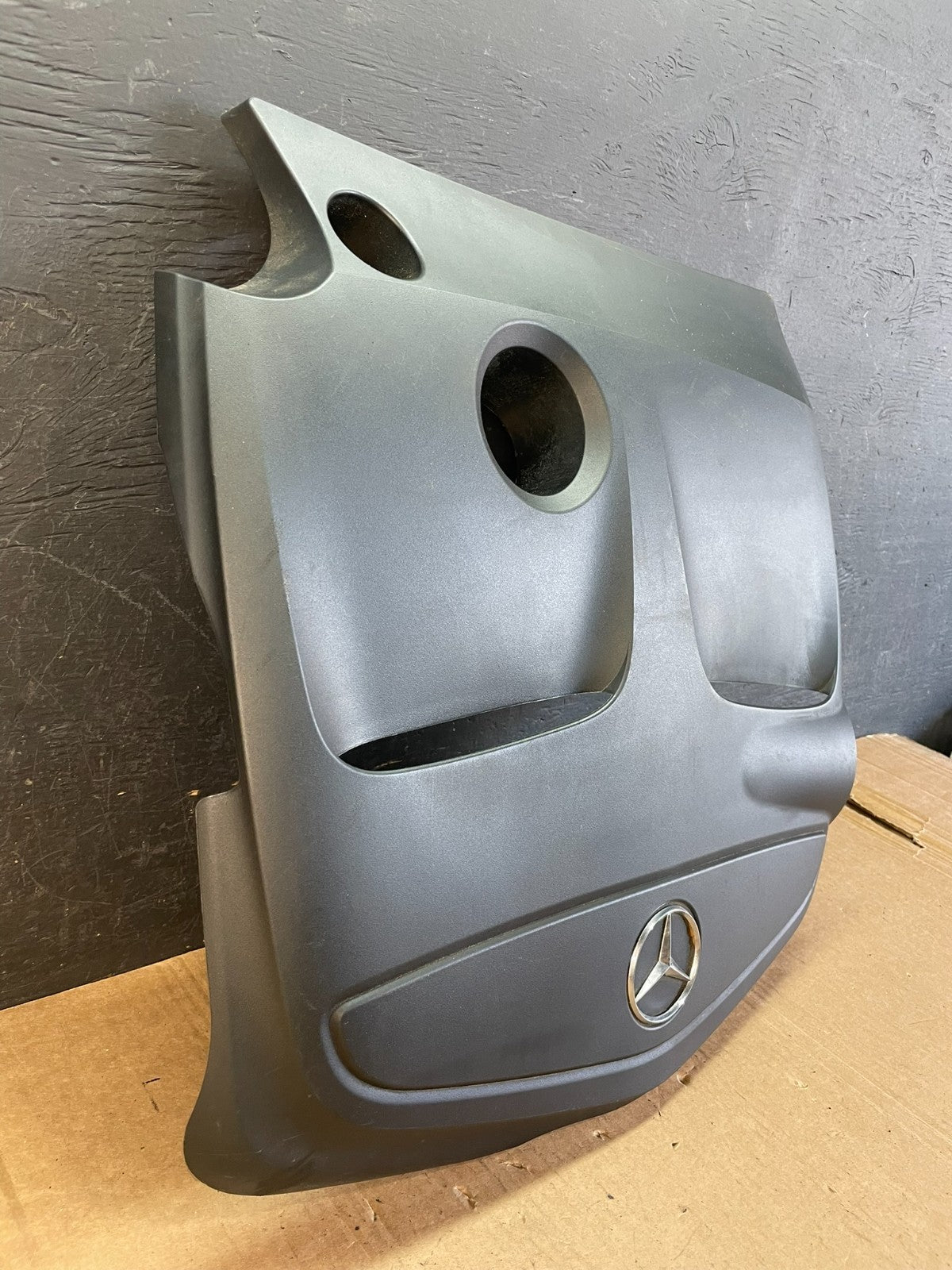 2014 to 2018 Mercedes CLA250 Front Top Engine Motor Cover Panel ae8363 DG2