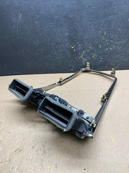 2015 to 2017 Cadillac CTS Front Navigation Surround Bezel Air Vents T4790 PS3