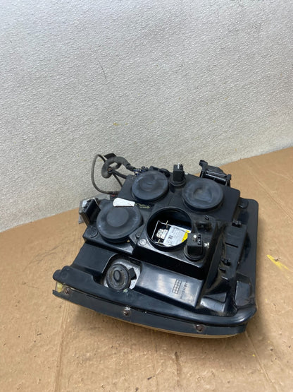 2002-2006 Cadillac Escalade Right Passenger Side Xenon HID Headlight Oem AA16478