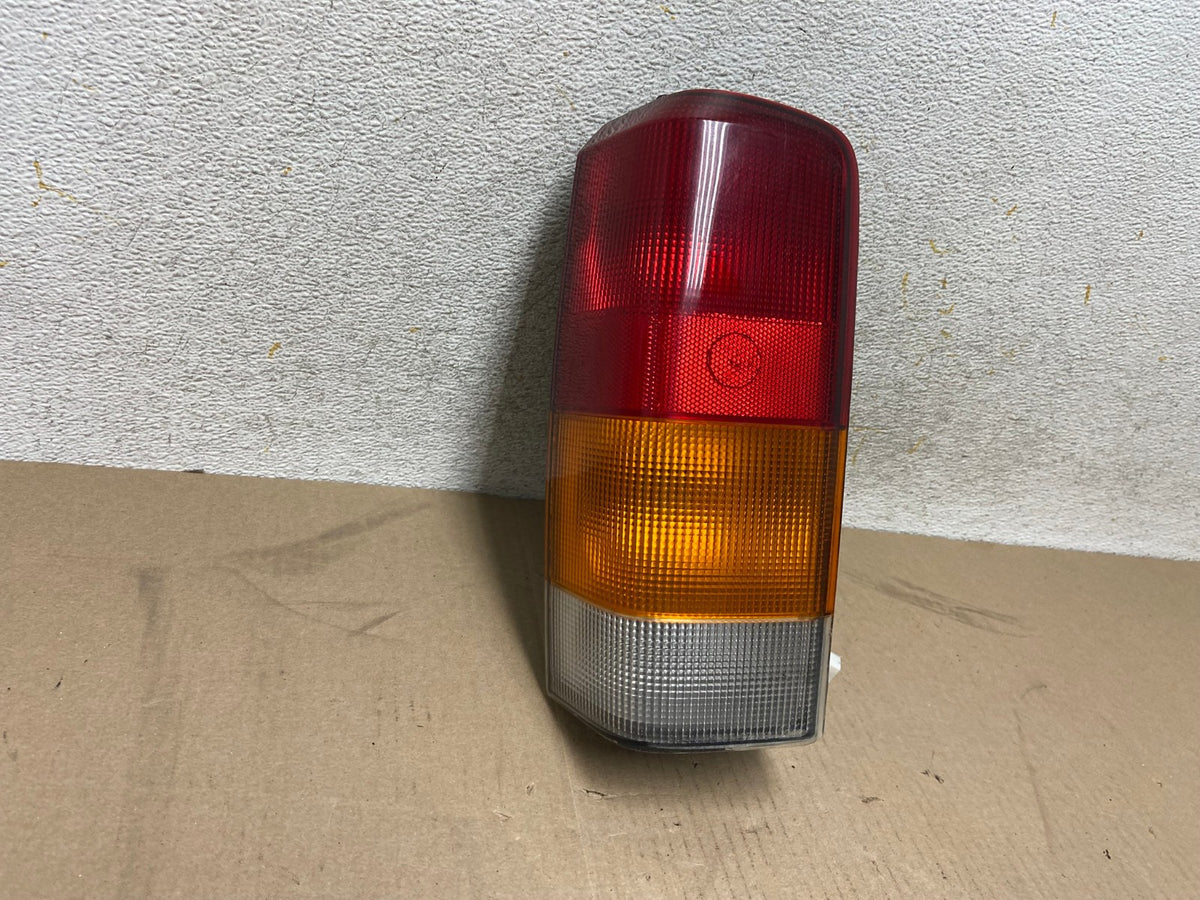 1997 to 2001 Jeep Cherokee Left Driver Side Tail Light AH6690 LK0