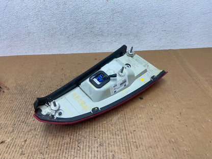 2006 to 2011 Cadillac DTS Right Passenger Rh Side LED Tail light AE2821 LK5