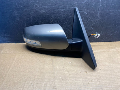 2011 to 2015 Kia Sorento Right Passenger Door Mirror Turn Signal AD9691 DW0
