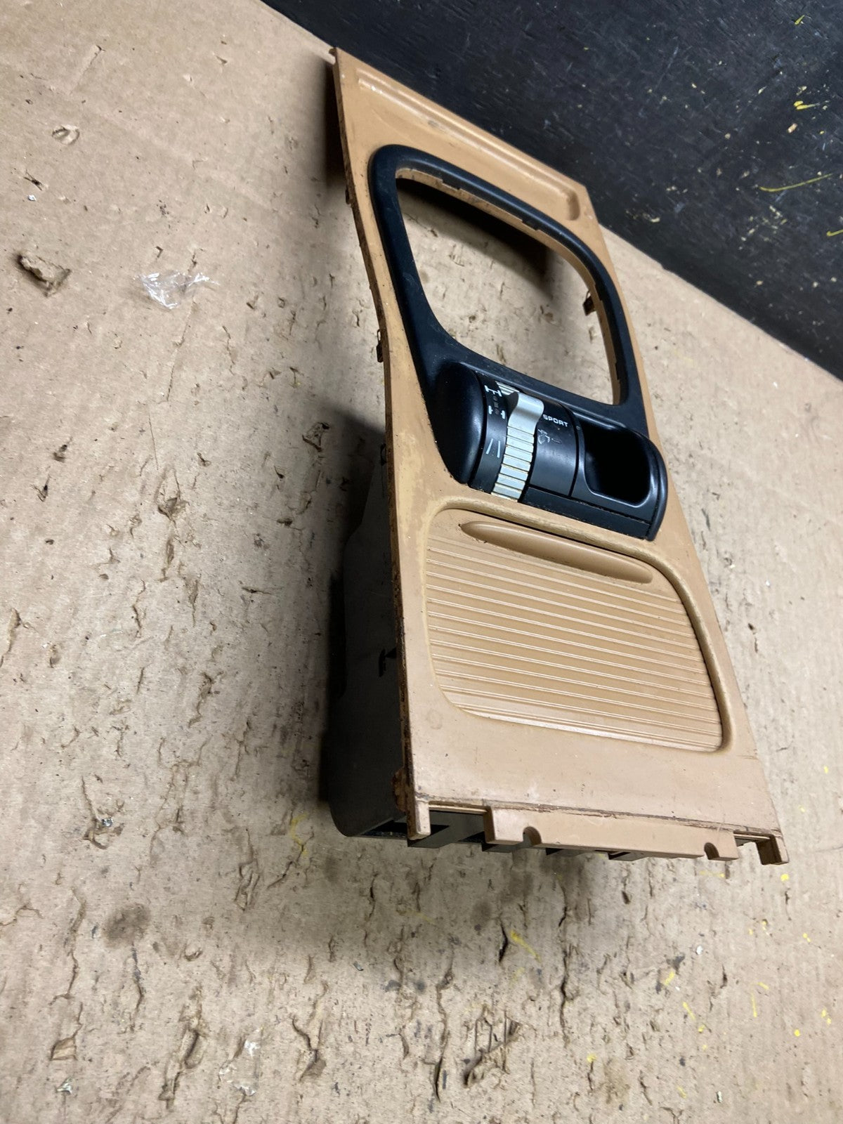 2003 to 2010 Porsche Cayenne Center Console Shifter Trim t8717 DG2