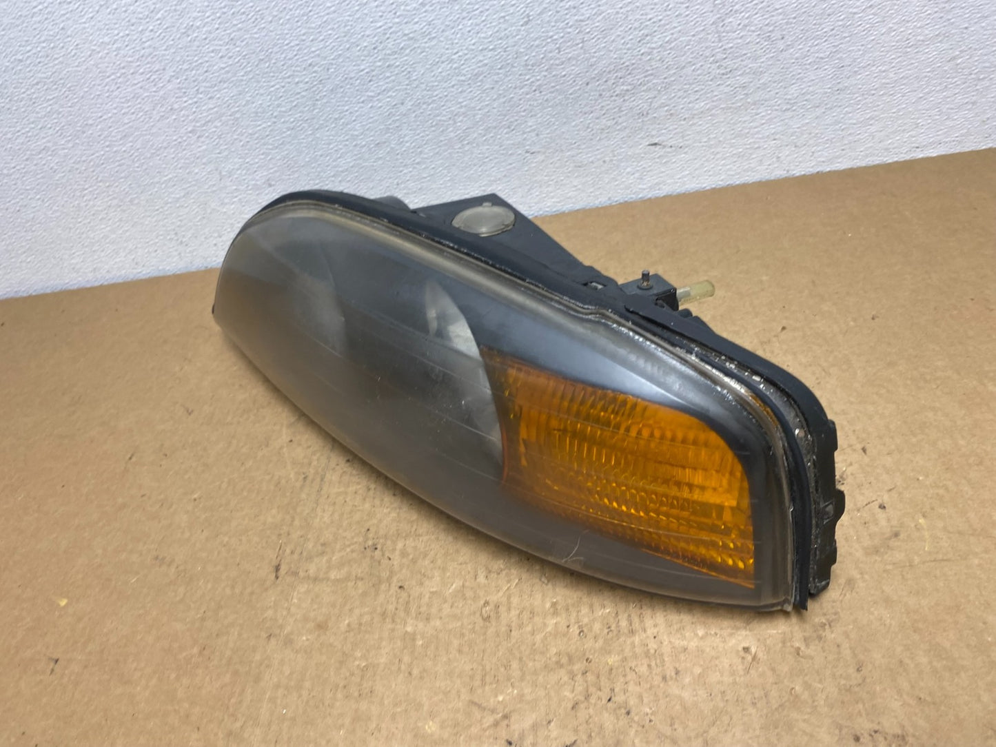 2000 to 2002 Lincoln Ls Left Driver Lh Side Headlight Halogen Oem AC2957 DW1