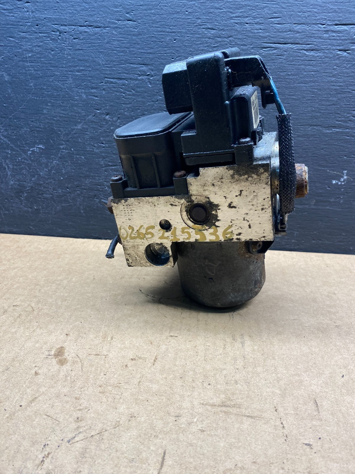 2004 2005 Ford F-150 F150 ABS Anti-Lock Brake Pump Module AC7016 DG2