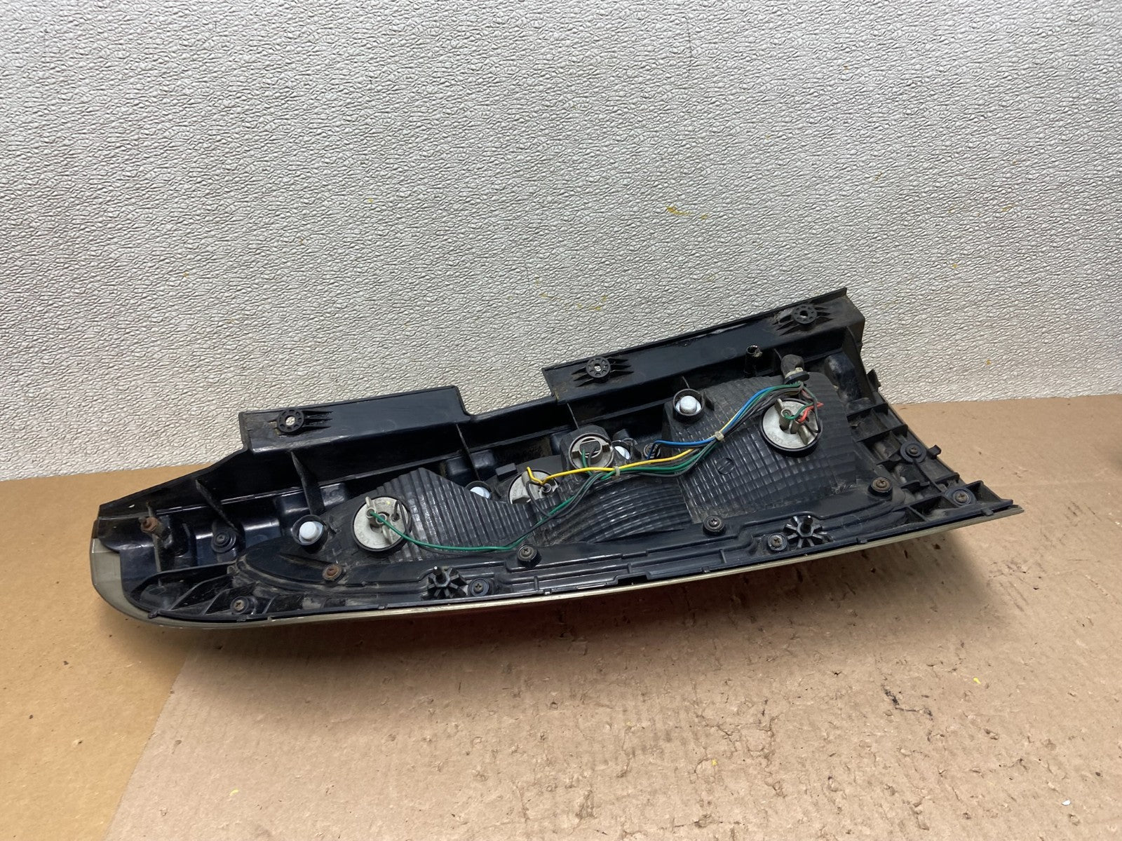 2012 to 2013 Kia Soul Right Passenger Rh Side Tail Light Oem Z6509 DW6
