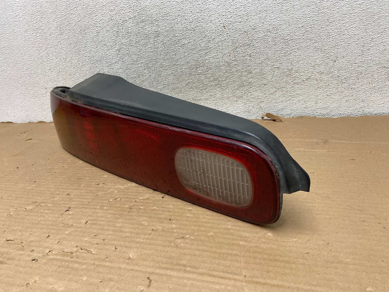 1994 to 1997 Acura Integra Hatchback Left Driver LH Tail Light AG8177 LK2