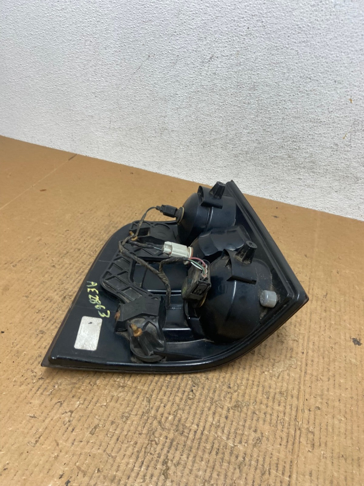 2006 to 2010 Ford Explorer Right Passenger Side Tail light AE2863 LK6