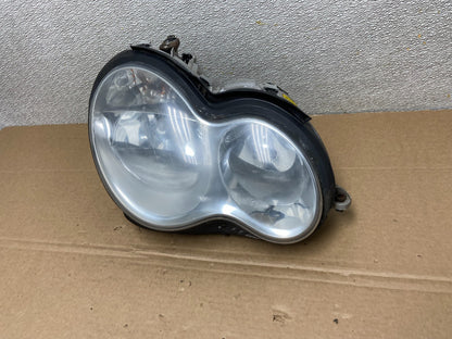 2005 to 2007 Mercedes-Benz C-Class Right Passenger Side Headlight AB3492 DW1