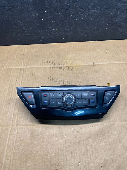 2013 to 2018 Nissan Pathfinder Radio Audio Climate Control OEM o1334 DG0
