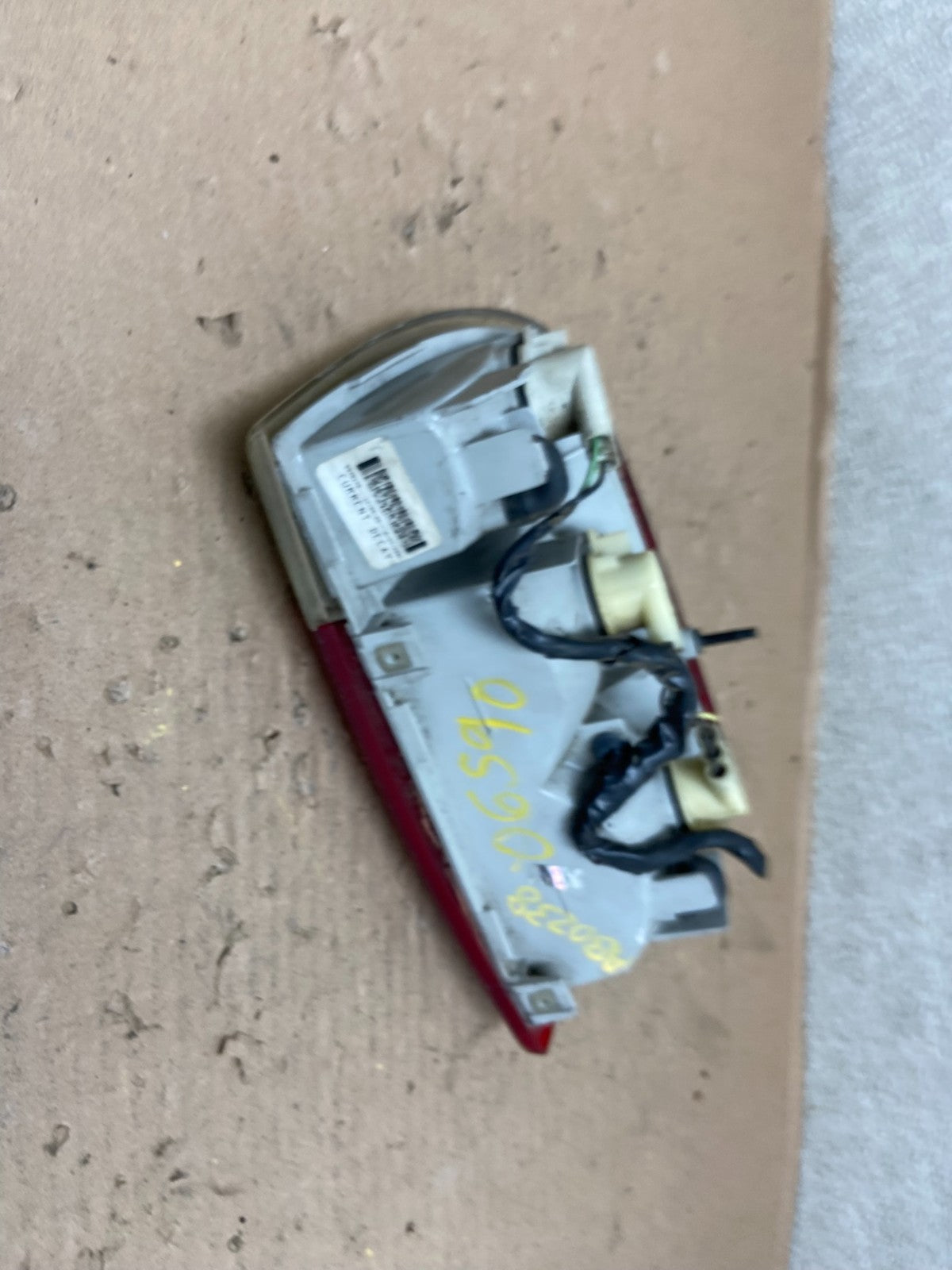 1995 to 2005 Chevrolet GMC Blazer S10 Right Passenger RH Tail Light  AA0238 LK4