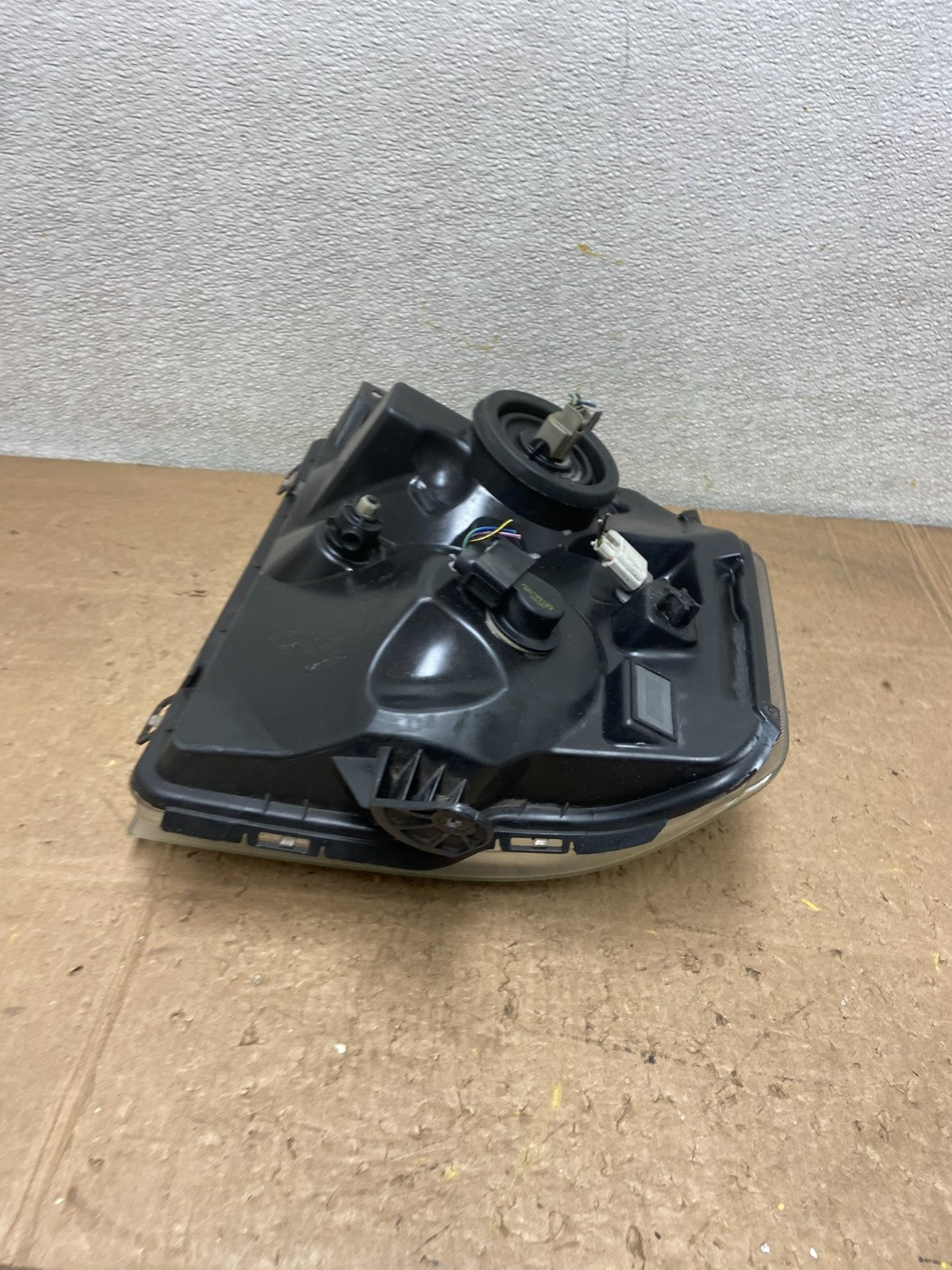 2008-2014 Ford Econoline E150 E250 E350 Left Driver LH Headlight OEM Y8329 DW8