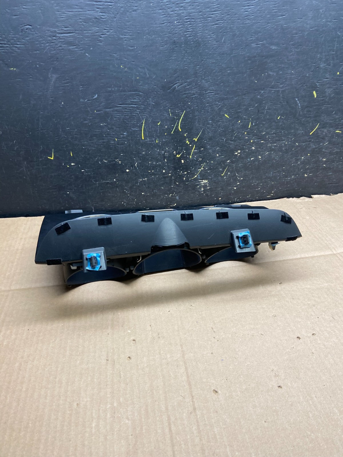 2010 - 2012 Ford Taurus Dash Speedometer Gauge Cluster Bezel Trim OEM Y2134 DG3