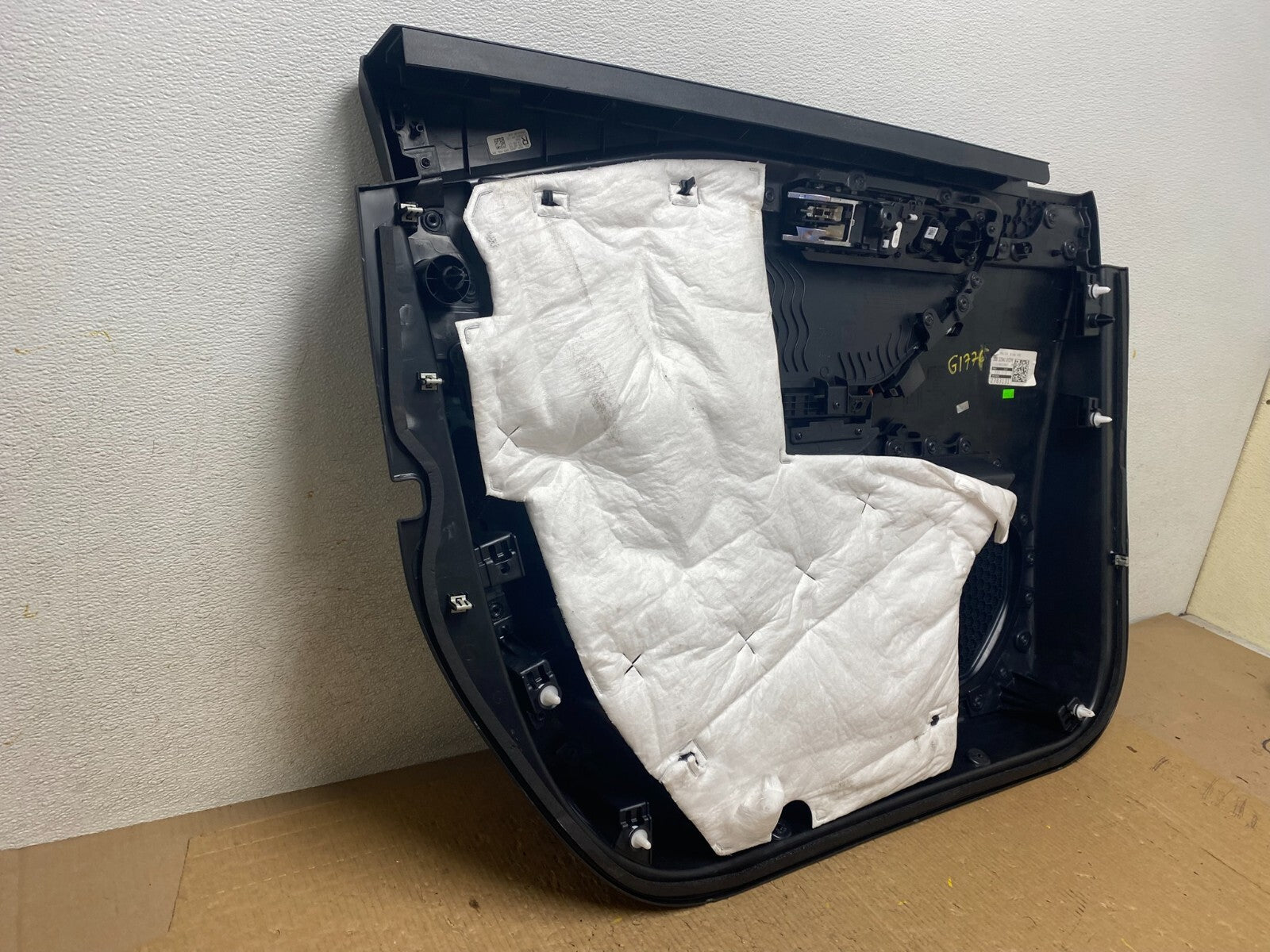 2020 to 2023 Ford Explorer Interceptor Front Right Side Door Panel OEM G17767