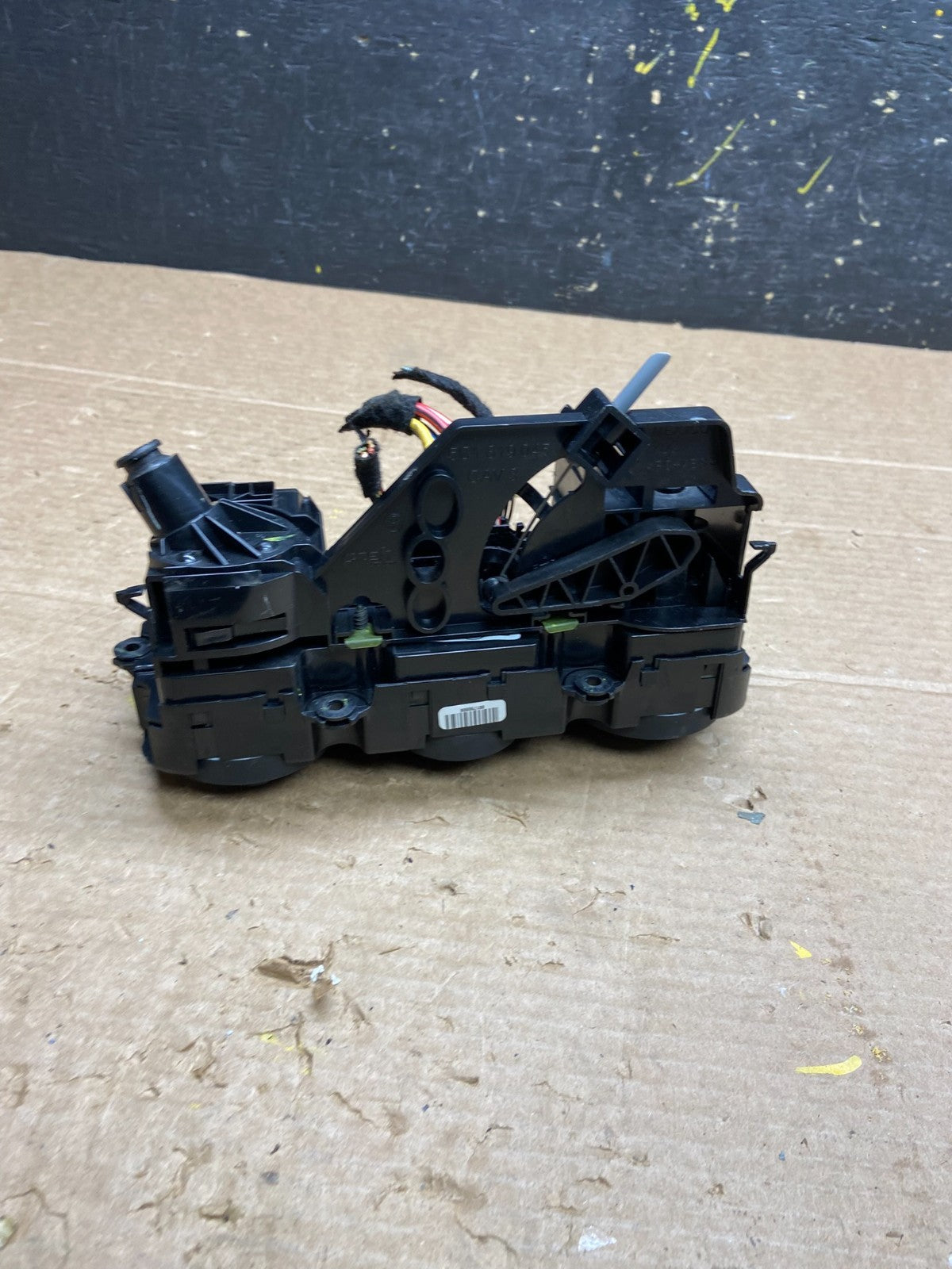 2011 - 2014 Volkswagen  Jetta Center Climate Control Panel AC Heater W1701 DG4