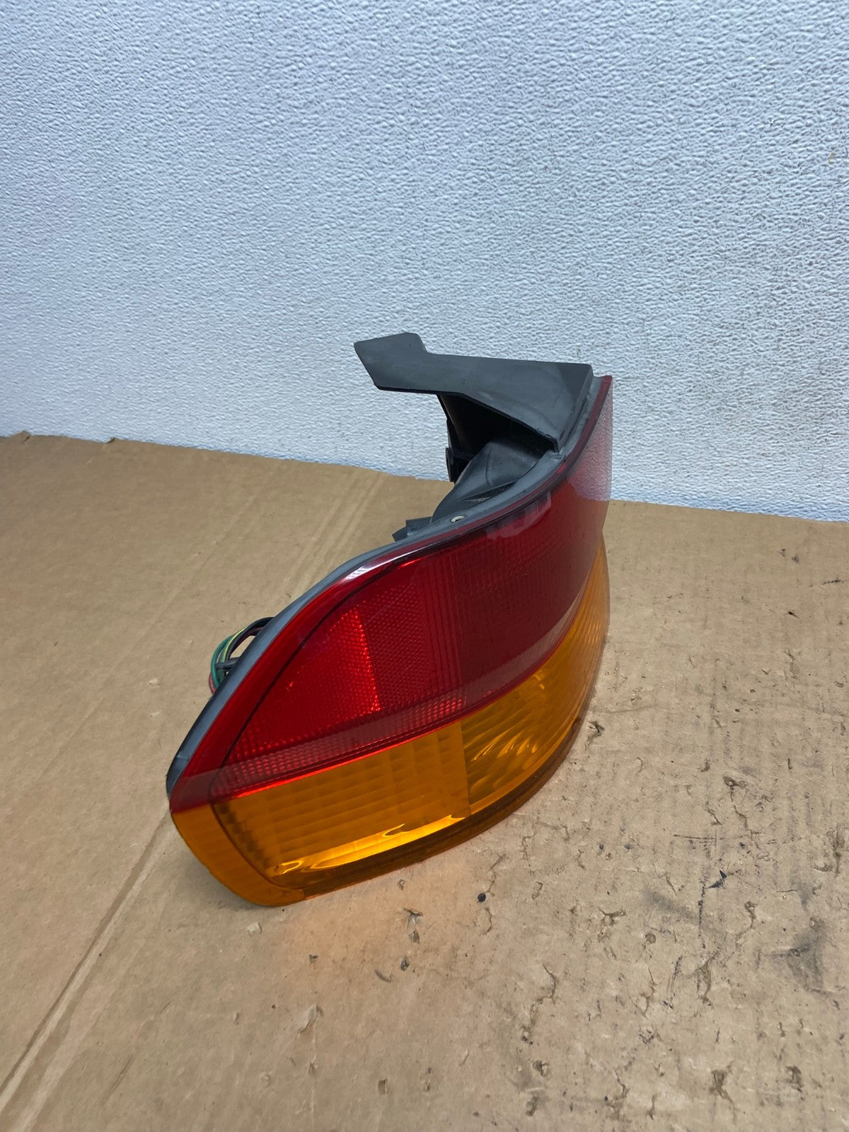 2002 2003 2004 Honda Odyssey Left Driver LH Side Tail Light AD3310 LK2