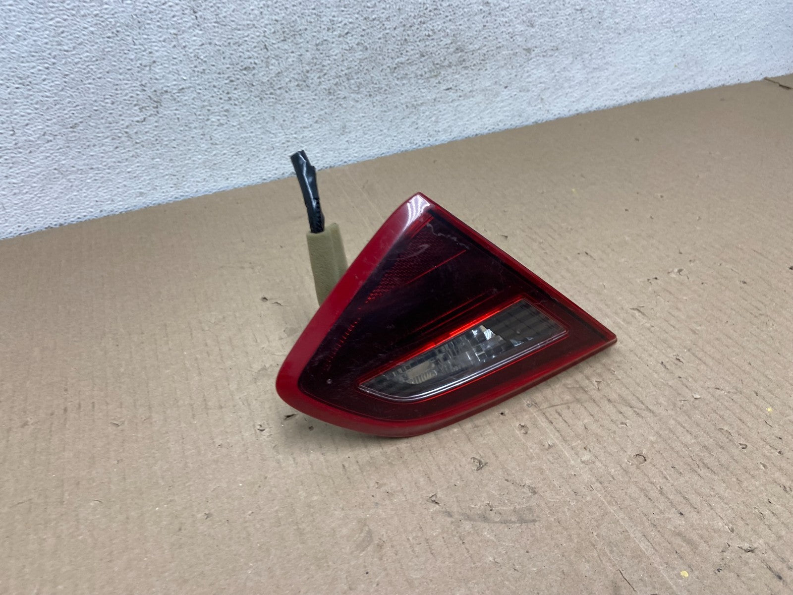 2016 2017 2018 Nissan Altima Left Driver LH Side Inner Tail Light AE9555 DW2