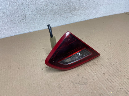 2016 2017 2018 Nissan Altima Left Driver LH Side Inner Tail Light AE9555 DW2