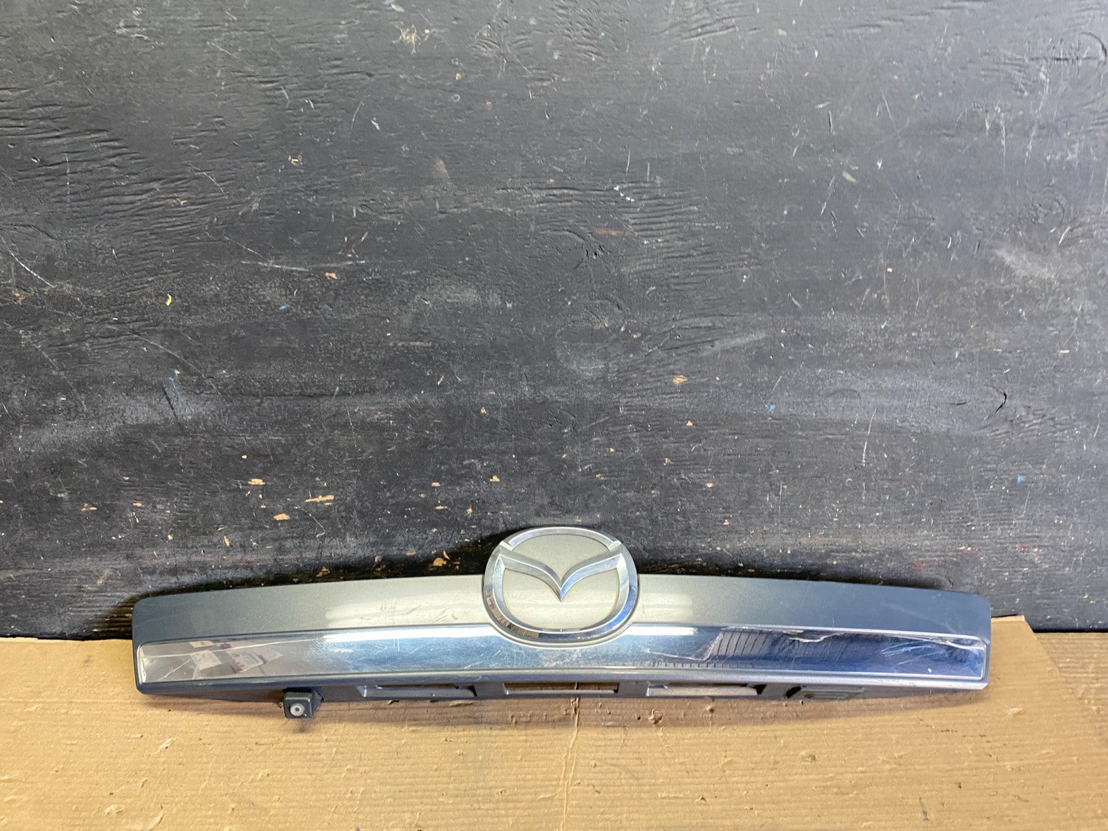 2007-2014 Mazda CX-9 Trunk Lid Garnish Panel Molding Trim Backup Camera r2310 DG0