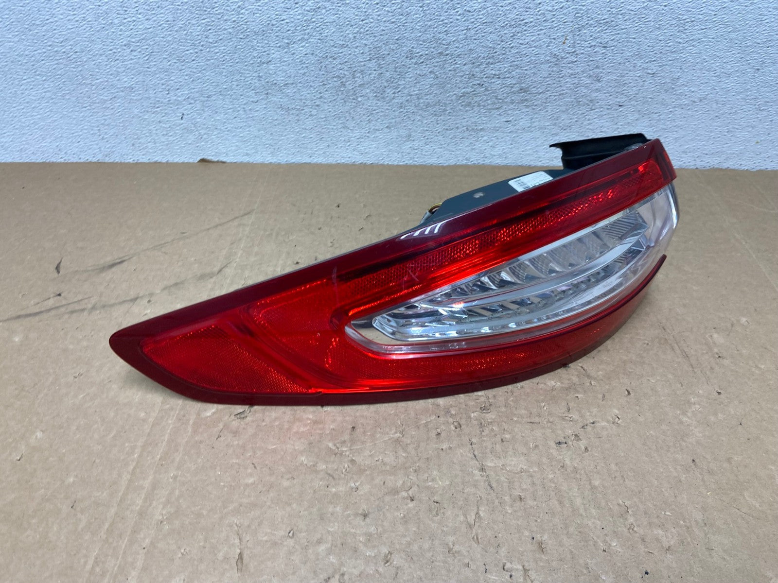 2013 to 2016 Ford Fusion Left Driver LH Side Tail Light AG1103 LK2