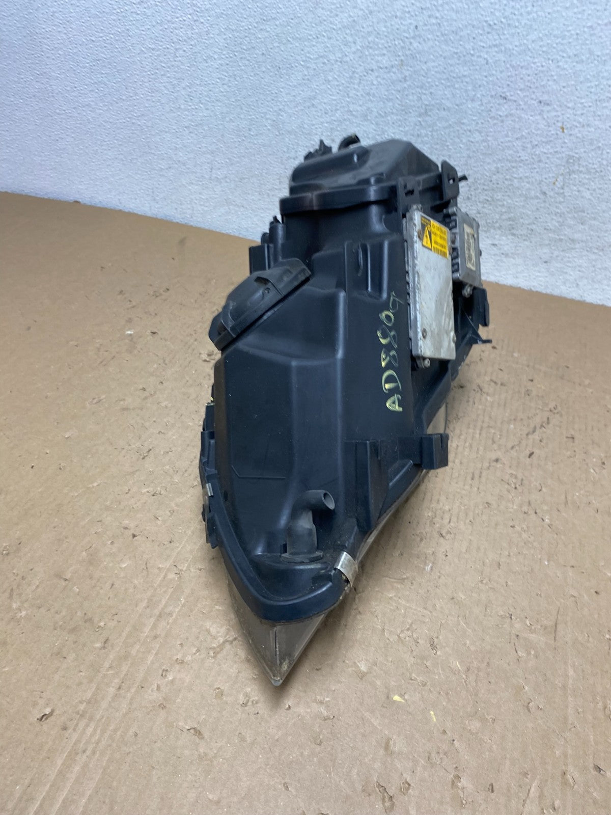 2004 to 2007 BMW 525i 5 Series Headlight Right Passenger Xenon AFS AD8809 DW9