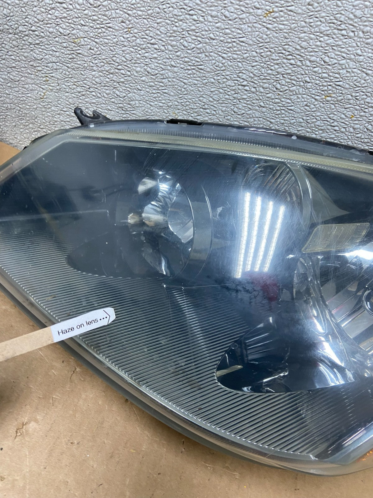 2005 to 2006 Nissan Altima Left+Right Side Set Halogen Headlights OEM Z9335 DW6