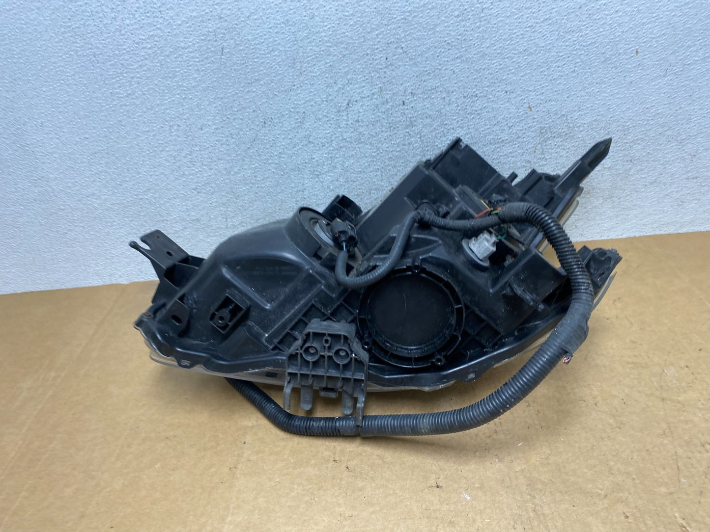 Halogen 2009-2014 Nissan Maxima Right Passenger Headlight AE3051 DW6