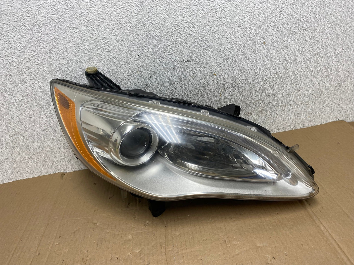 2011 2012 2013 2014 Chrysler 200 Right Passenger Halogen Headlight AE8941 LK0