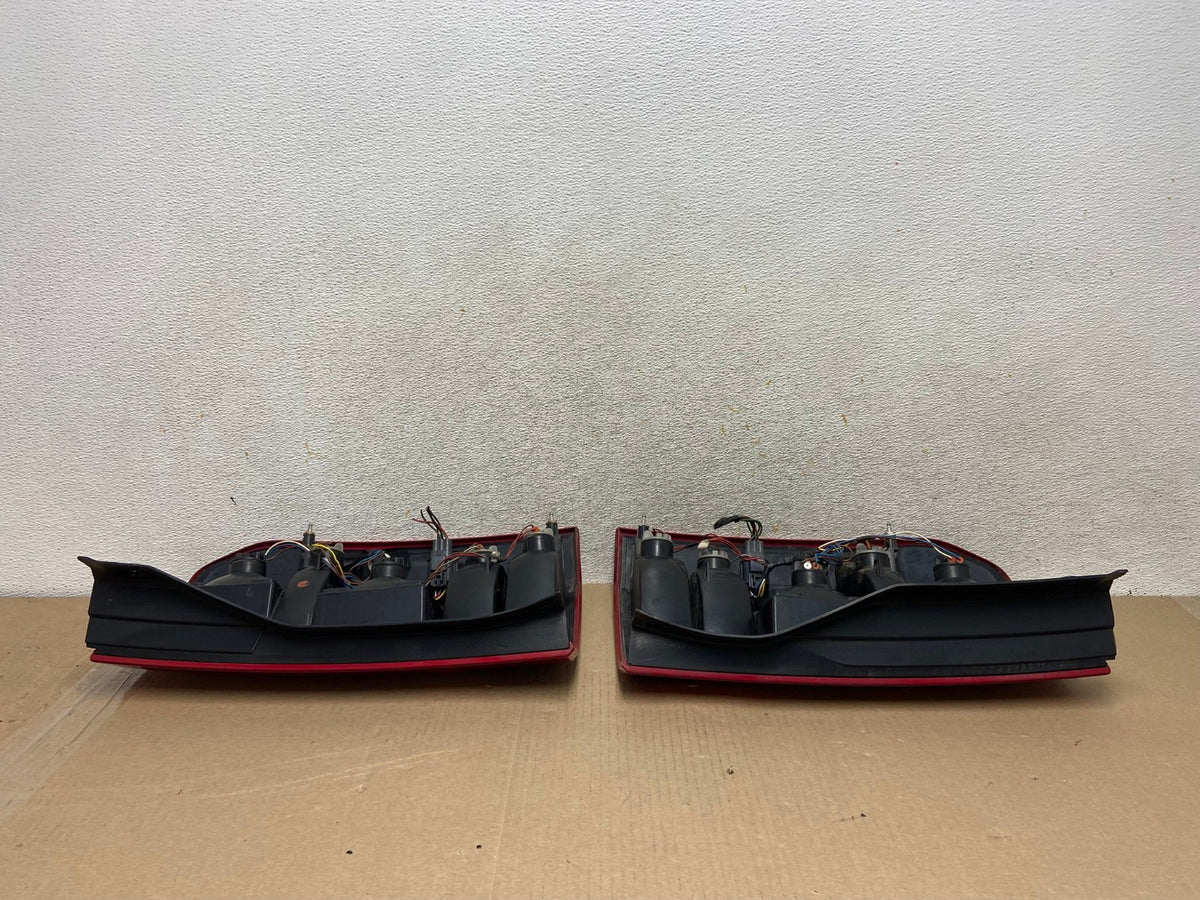 2005 - 2009 Land Rover LR3 Left+Right Side Tail Lights AH6674 LK8