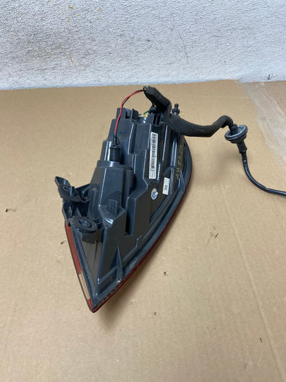 2015 2016 2017 Chrysler 200 Sedan Left Driver LH Side Tail Light AH2562 LK3