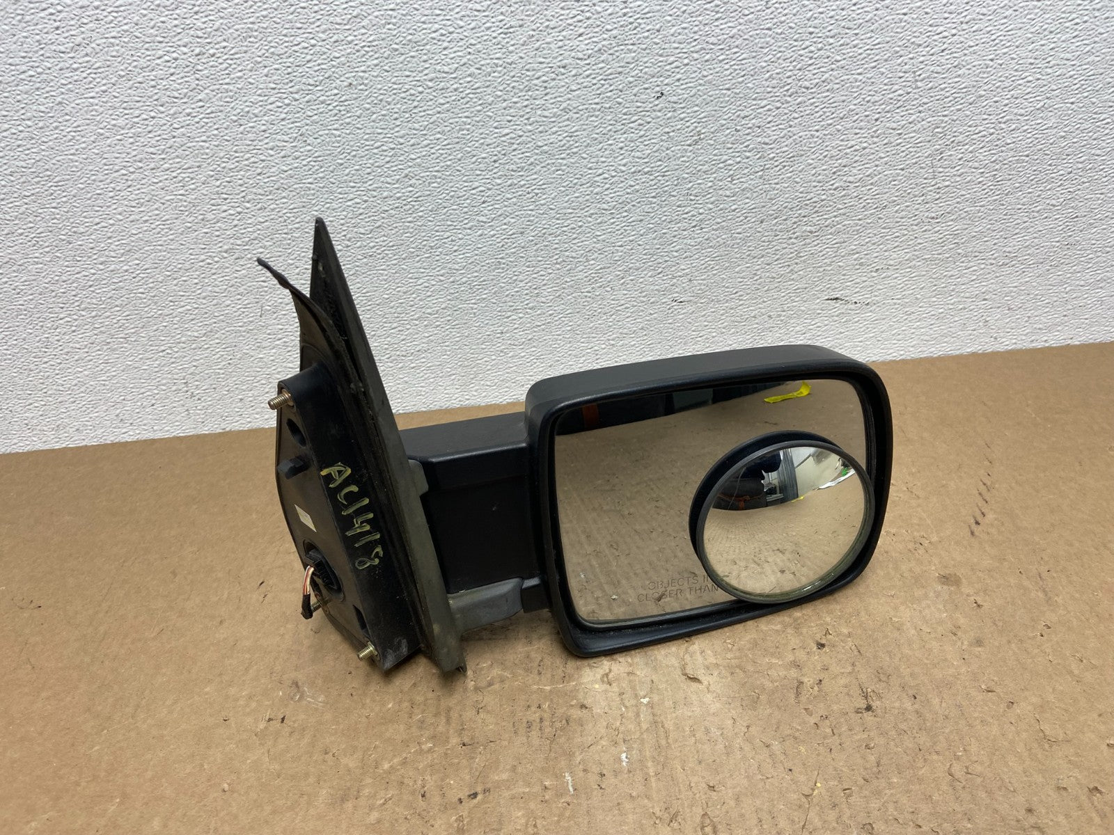 2003 to 2011 Honda Element Right Passenger RH View Door Mirror OEM AC1418 DW5
